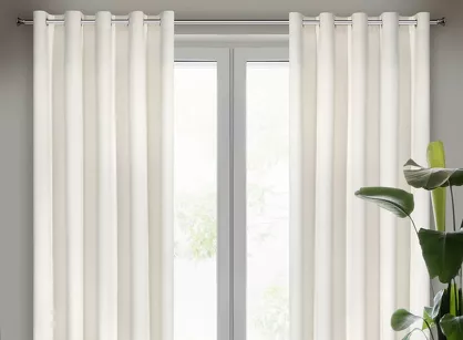 Zasłona na przelotkach 140x250 VILLA welwetowa kremowa o aksamitnej strukturze