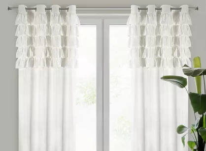 Zasłona na przelotkach 140x250 AURA welwetowa biała jednokolorowa zdobiona w górnej części falbanami