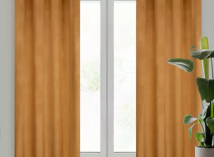 Zasłona gotowa na przelotkach 140x250 MELANIE welwetowa miodowa o aksamitnej strukturze