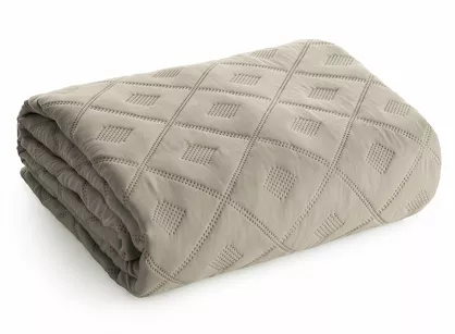 Narzuta 170x210 ALARA 6 ciemny beż pikowana z mikrofibry wzór wyrazistych rombów