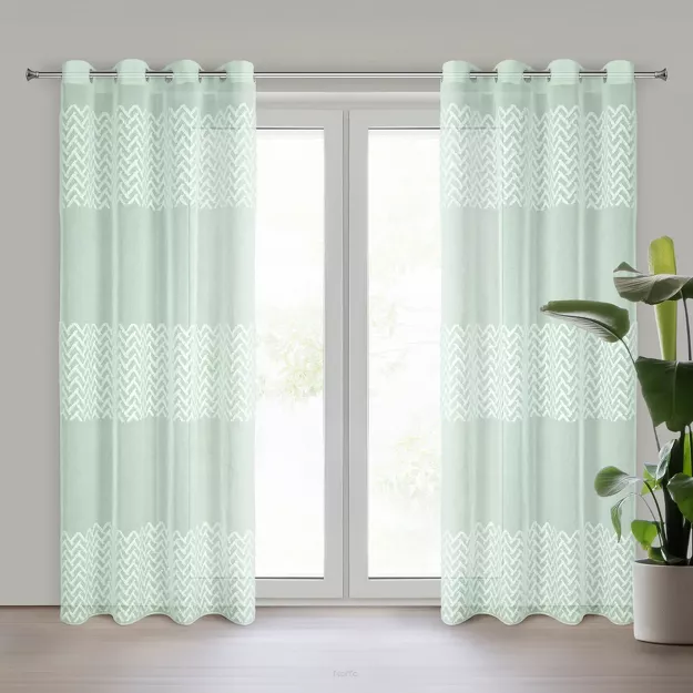 Zasłona na przelotkach ESTERI miętowa z matowej tkaniny zdobiona puszystą geometryczną aplikacją