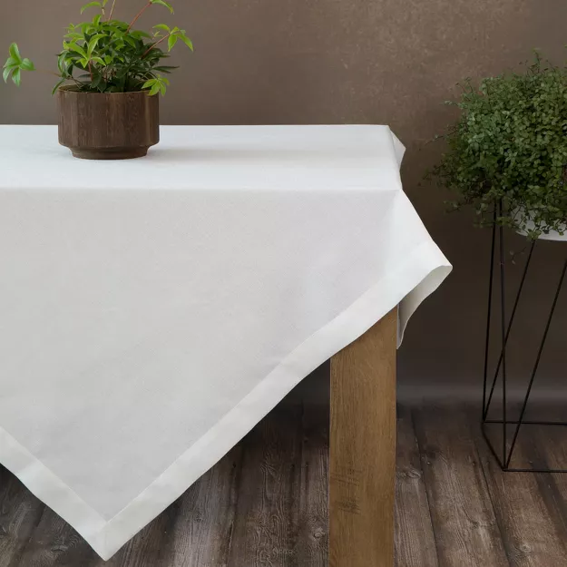 Obrus 145x240 STELLA 2 biały zdobiony kantą z wplecioną nicią srebrną