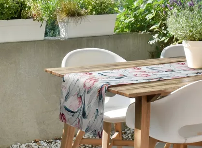 Bieżnik na taras 40x180 GARDEN 32 biały wodoodporny niebieski motyw kwiatowy