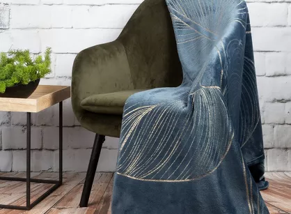 Koc 150x200 BLANCA 1 granatowy ze złotym nadrukiem liści lilii