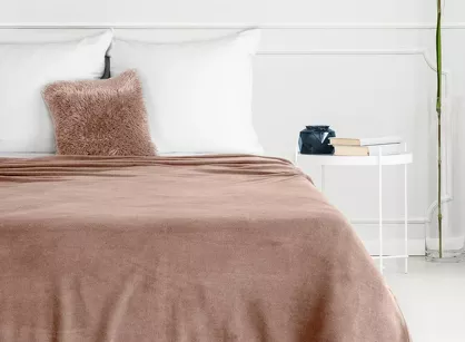 Koc jednokolorowy 150x200 SIMPLE 1 mocha wyjątkowo miękki