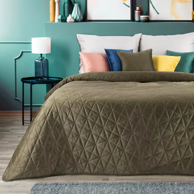 Narzuta welwetowa 200x220 LUIZ 3 brązowa pikowana w geometryczny wzór