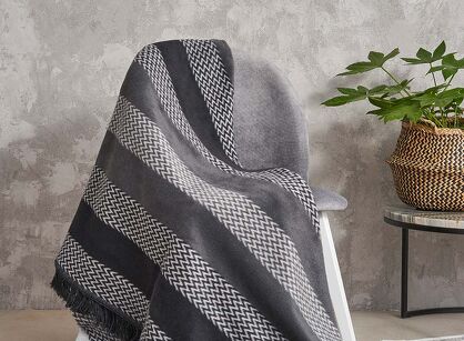 Koc bawełniany 150x200 2144-2 stalowy pasy w zygzaki z frędzlami