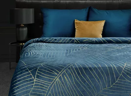 Koc 150x20 MUSA 2 granatowy ze złotym nadrukiem liści bananowca Limited Collection