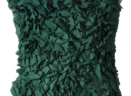 Poszewka jednokolorowa 45x45 MIRENA ciemna zieleń zdobiona falbanami