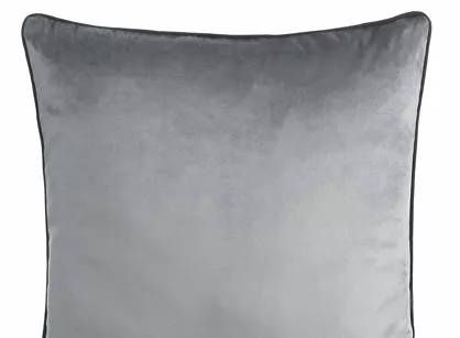 Poszewka welwetowa 45x45 GAJA 2 jednokolorowa grafitowa obszyta lamówką