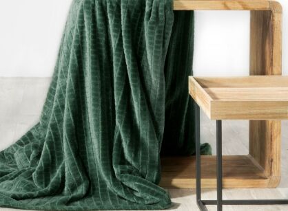 Koc 170x210 CINDY 2 ciemna zieleń puszysty w kratkę Design 91