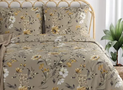 Pościel bawełniana 220x200 EMY ciemny beż z wzorem polnych kwiatów z kolekcji Classic