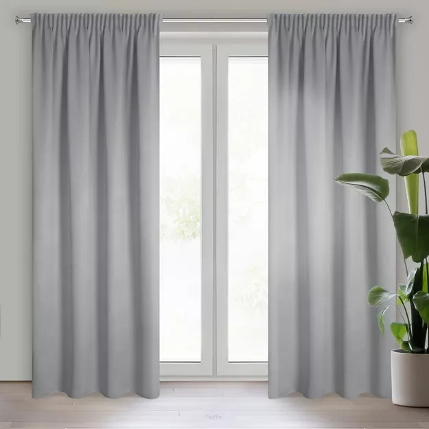 Zasłona na taśmie 130x300 CARLO zaciemniająca typu blackout srebrna z tkaniny strukturalnej