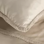 Pościel satynowa 160x200 RETRO 5 beżowa z delikatną koronką z kolekcji Premium - 5