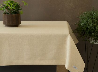 Obrus bawełniany 145x300 STELLA 1 złoty zdobiony kantą z wplecioną nicią złotą