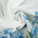 Zazdrostka gotowa w tunelu 150x30 ALA biała z etaminy z wzorem niebieskich kwiatów i bawełnianą koronką - 7