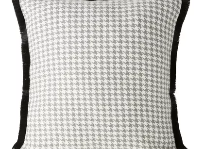 Poszewka welwetowa 45x45 PEPITKA 2B srebrna biała wzór w pepitkę z frędzlami na brzegach