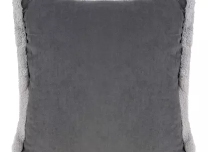 Poszewka dekoracyjna 45X45 stalowa srebrna z lamówką imitującą futro