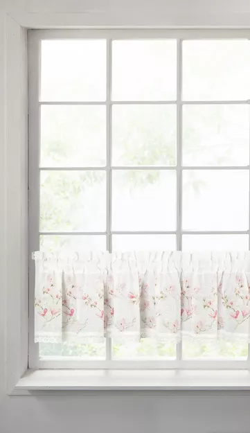 Zazdrostka gotowa w tunelu 150x30 AMELIA biała z etaminy z wzorem różowych kwiatów magnolii i bawełnianą koronką