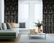 Zasłona na taśmie 140x270 SELENA welwetowa czarna z nadrukiem kwiatu jabłoni - 5