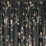 Zasłona na taśmie 140x270 SELENA welwetowa czarna z nadrukiem kwiatu jabłoni - 4