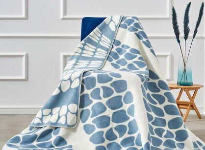 Koc bawełniany 150x200 2138-3 błękitny gemetryczna lilia wykończony szydełkiem
