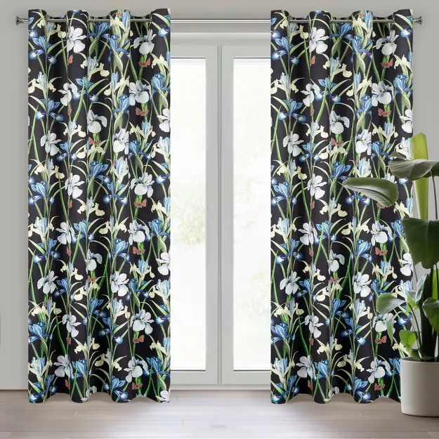 Zasłona na przelotkach 140x250 welwetowa MAJA czarna z niebieskim delikatnym kwiatowym nadrukiem