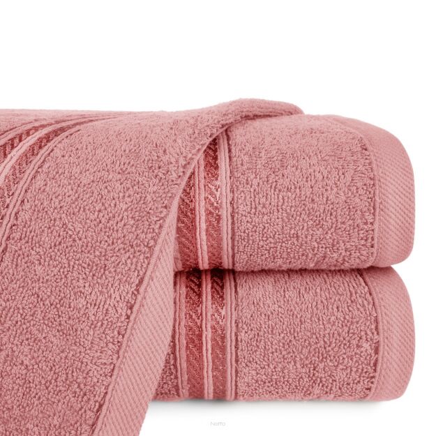 Ręcznik bawełniany 50x90 LORI liliowy z delikatną bordiurą z błyszczącą nicią
