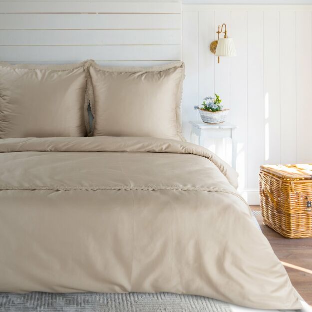 Pościel satynowa 160x200 RETRO 6 beżowa z delikatną koronką z kolekcji NOVA Retro