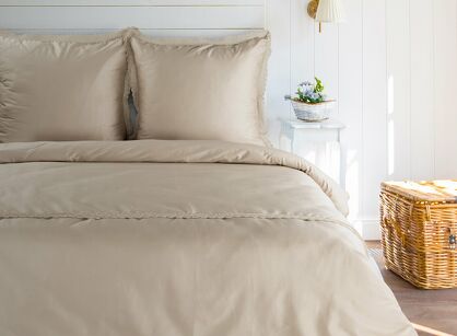 Pościel satynowa 160x200 RETRO 6 beżowa z delikatną koronką z kolekcji NOVA Retro