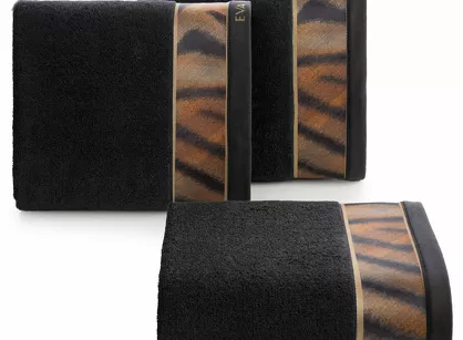 Ręcznik 50x90 EVA 23 Eva Minge czarny z drukowaną bordiurą z wzorem zwierzęcym