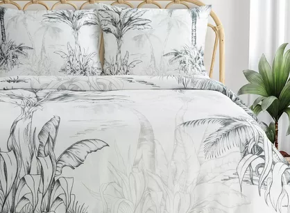 Pościel satynowa 140x200 SPRING 104 biała stalowa z wzorem bananowców z kolekcji Classic