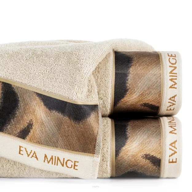 Ręcznik 50x90 EVA 23 Eva Minge beżowy z drukowaną bordiurą z wzorem zwierzęcym