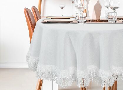 Obrus okrągły fi 120 JASPER biały wykończony wyrazistymi frędzlami z kolekcji Premium