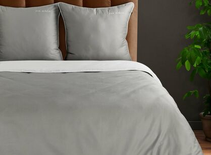 Pościel z makosatyny 160x200 EVA 8C szara z lamówką białą i napisami