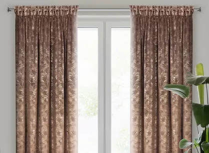 Zasłona na taśmie 135x270 TULIA welwetowa kawowa z szampańskim wzorem wyrazistych liści