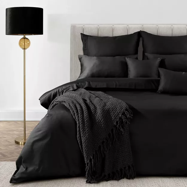 Pościel z makosatyny 160x200 ELEGANT 1B Eva Minge czarna z ozdobną kantą i haftem