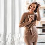 Zasłona na przelotkach 140x250 CARLI welwetowa biała jednokolorowa zdobiona w dolnej części falbanami z paskiem cyrkonii - 10