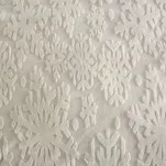 Koc świąteczny 150x200 BLINK 2 kremowy zdobiony śnieżynkami z przetykaną złotą nicią - 3