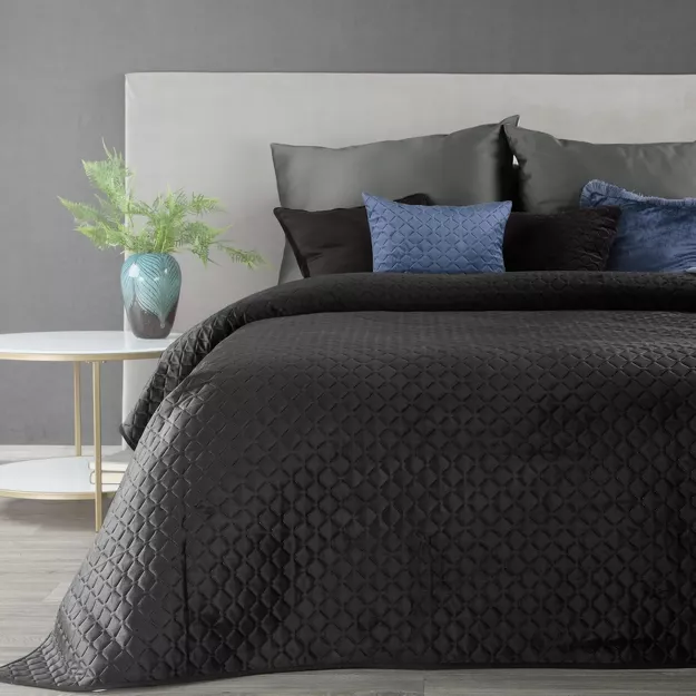 Narzuta welwetowa 170x210 DIMON czarna pikowana w geometryczny wzór