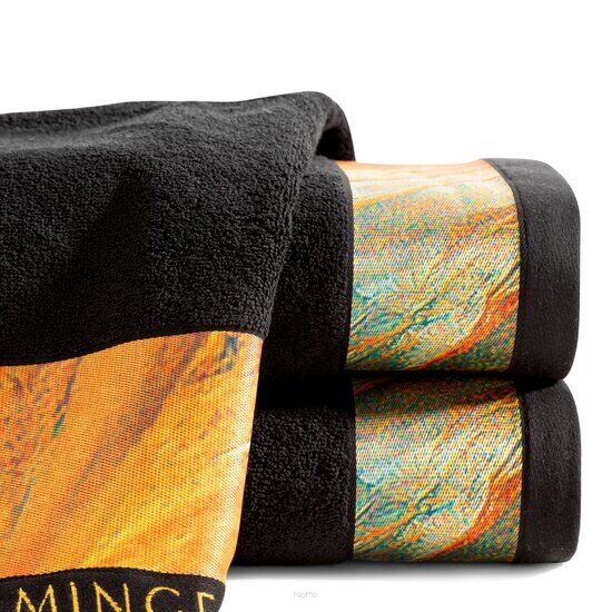 Ręcznik 50x90 STELLA Eva Minge czarny zdobiony bordiurą z abstrakcyjnym pomarańczowym nadrukiem