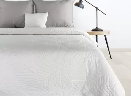 Narzuta 170x210 BONI 6 biała pikowana z mikrofibry botaniczny wzór liści