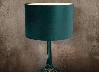 Lampa stołowa 38x38x70 SAMI turkusowa z abażurem z lśniącego welwetu