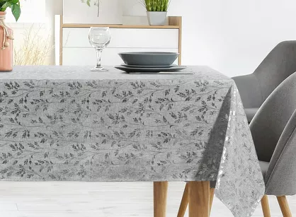 Obrus 140x220 SIMONA z błyszczącym srebrnym nadrukiem gałązek