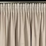 Zasłona na taśmie 140x270 DANI welwetowa beżowa jednokolorowa zdobiona w dolnej części falbanami - 9