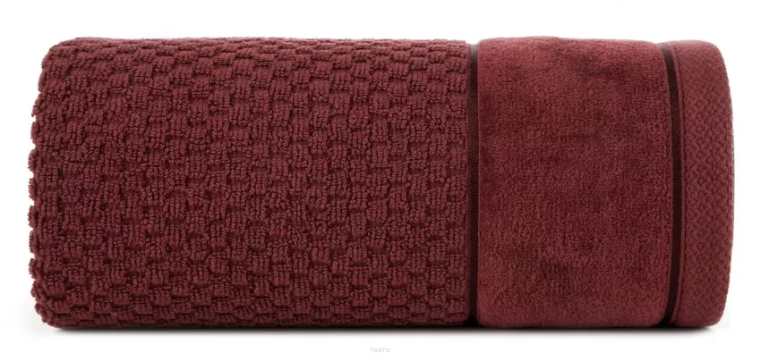 Ręcznik 50x90 FRIDA bordowy z fakturą kosteczki i szeroką welurową bordiurą 500 g/m2