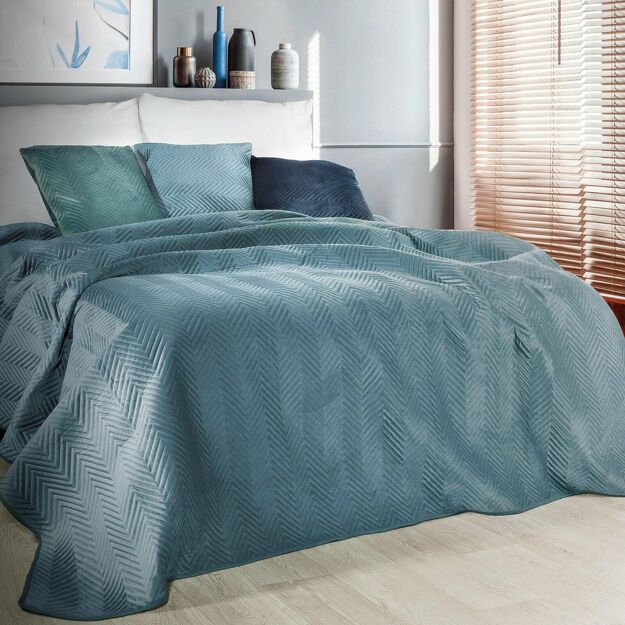 Narzuta welwetowa 200x220 SOFIA niebieska pikowana w gęstą jodełkę