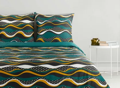 Pościel satynowa 140x200 NIKA 50 morska z musztardowym falującym wzorem z kolekcji Nova Print