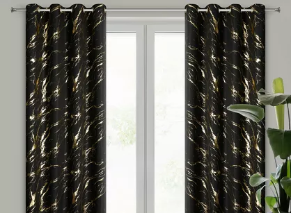 Zasłona gotowa na przelotkach 140x250 LANI czarna z mikrofibry z błyszczącym złotym nadrukiem marmurku