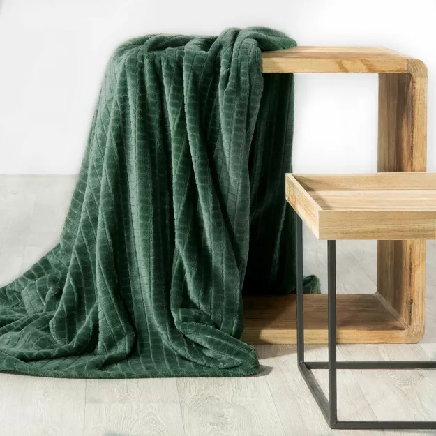 Koc 200x220 CINDY 2 ciemna zieleń puszysty w kratkę Design 91
